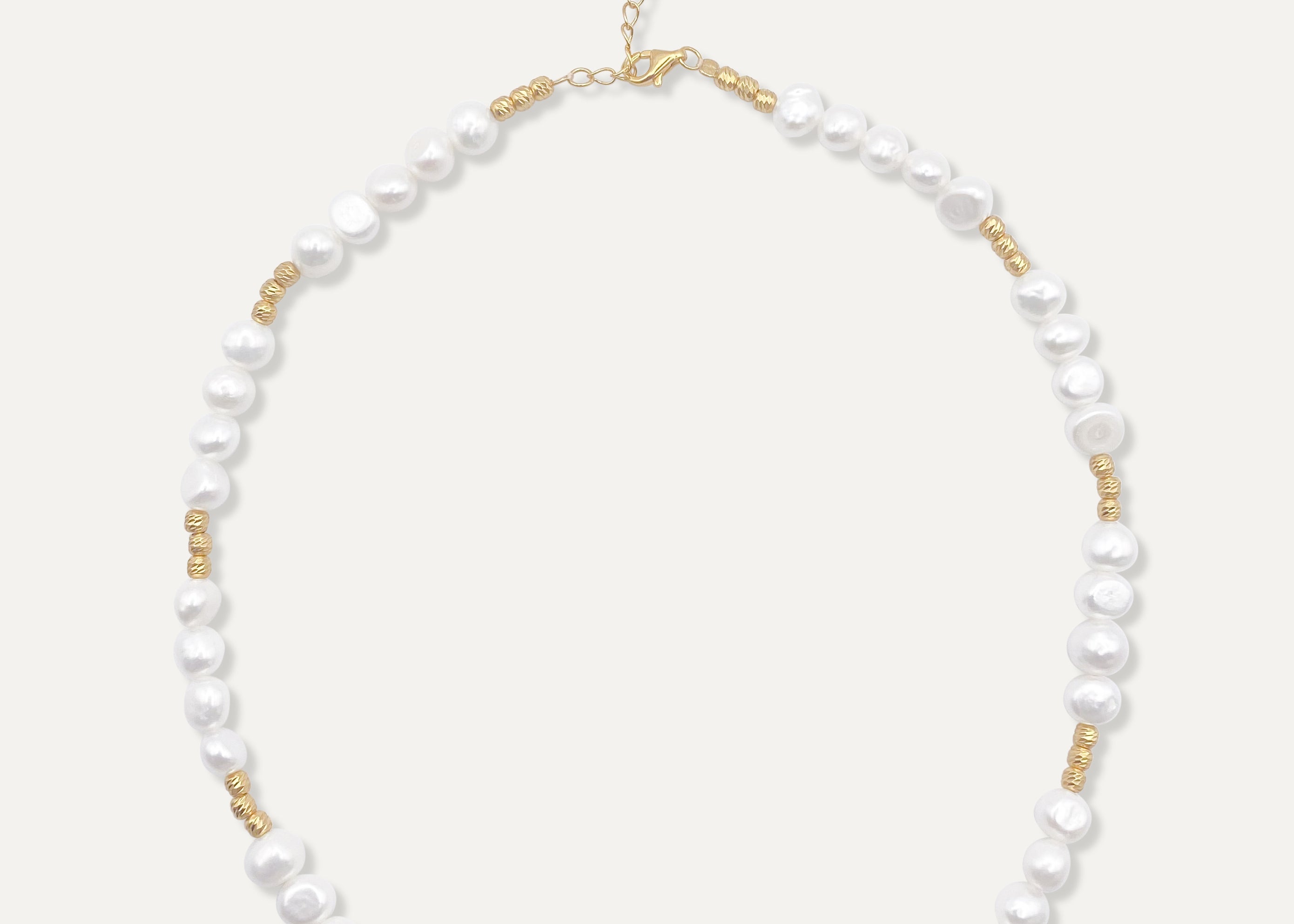 Gold Pearl Necklace 
